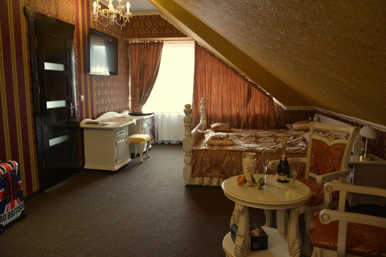 Golden Palace Dubove Εξωτερικό φωτογραφία