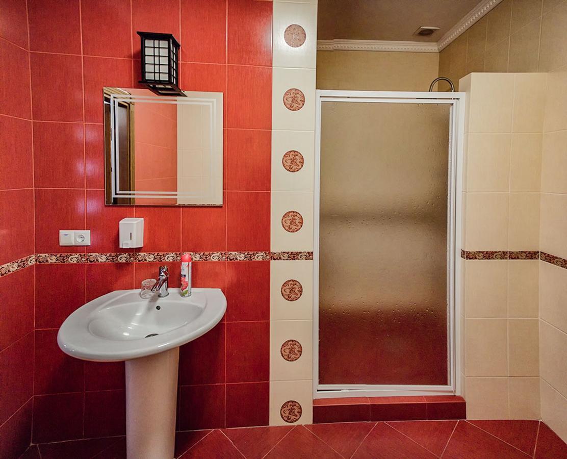 Golden Palace Dubove Εξωτερικό φωτογραφία