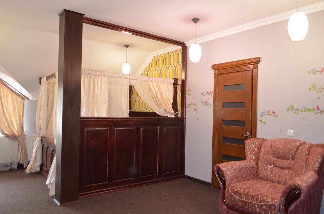 Golden Palace Dubove Δωμάτιο φωτογραφία