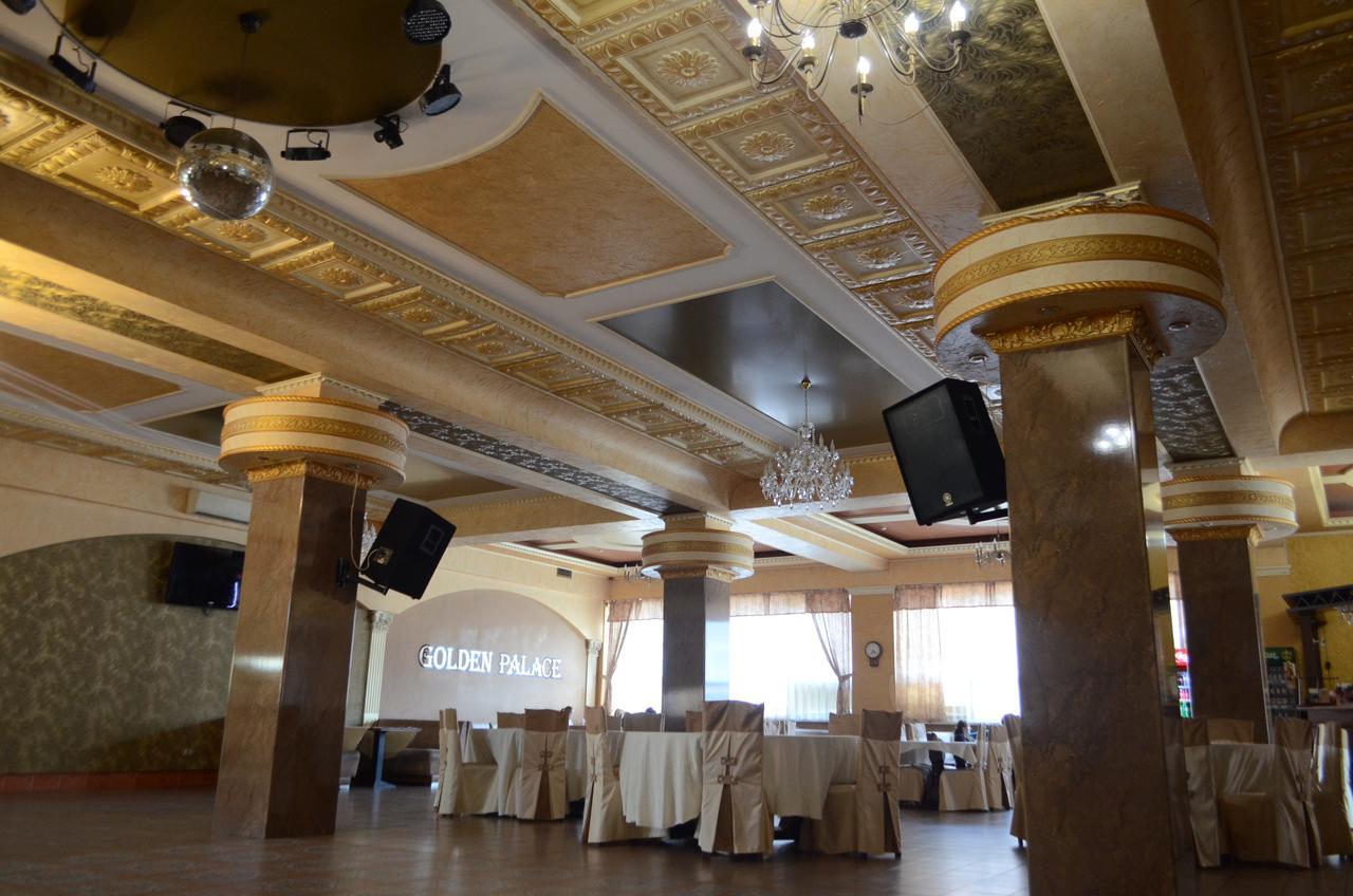 Golden Palace Dubove Εξωτερικό φωτογραφία
